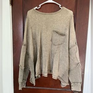 FREE PEOPLE LONG SLEEVE TEE DISTRESSED